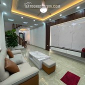 Bán Nhà Hoa Lâm, Việt Hưng Long Biên, 56m2  x 5 tầng, ô tô đỗ cửa, dưới 8,3 tỷ